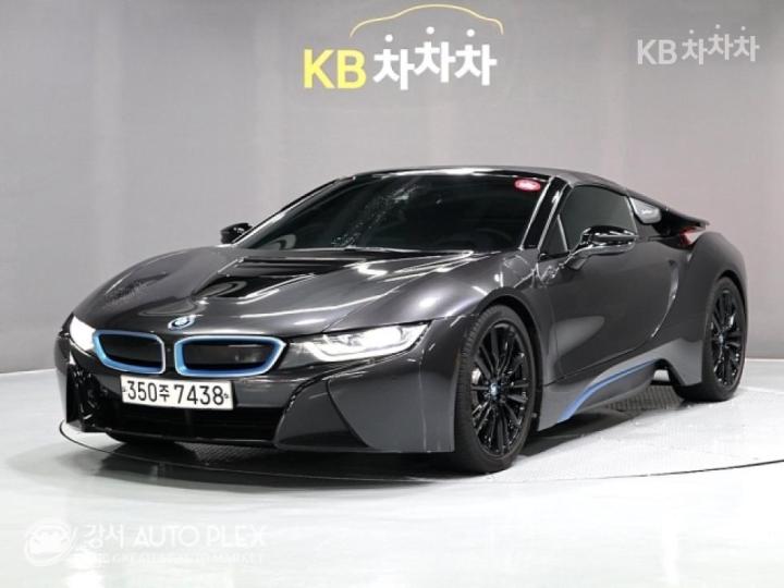 BMW i8 1.5 Roadster Basic - фото 1