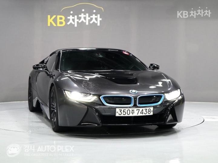 BMW i8 1.5 Roadster Basic - фото 2