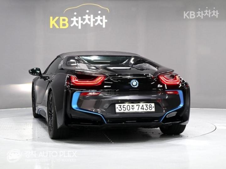 BMW i8 1.5 Roadster Basic - фото 5