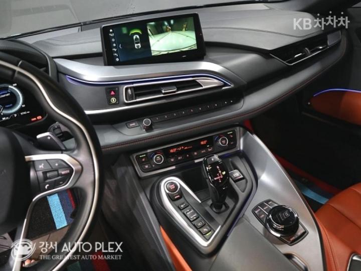 BMW i8 1.5 Roadster Basic - фото 11