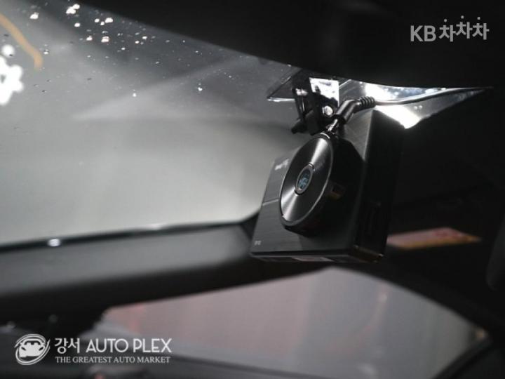 BMW i8 1.5 Roadster Basic - фото 13