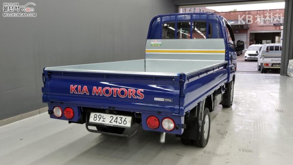 2013 - kia bongo iii