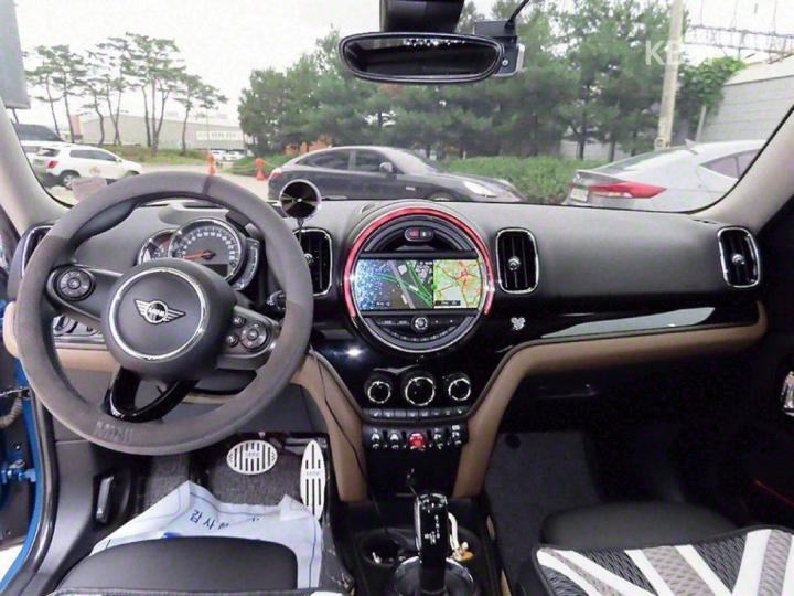 Mini Countryman F60 1.5 Cooper HighTrim 8