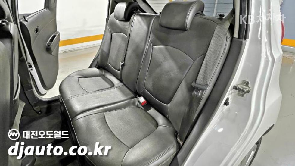 Chevrolet Spark — miniaturë 9