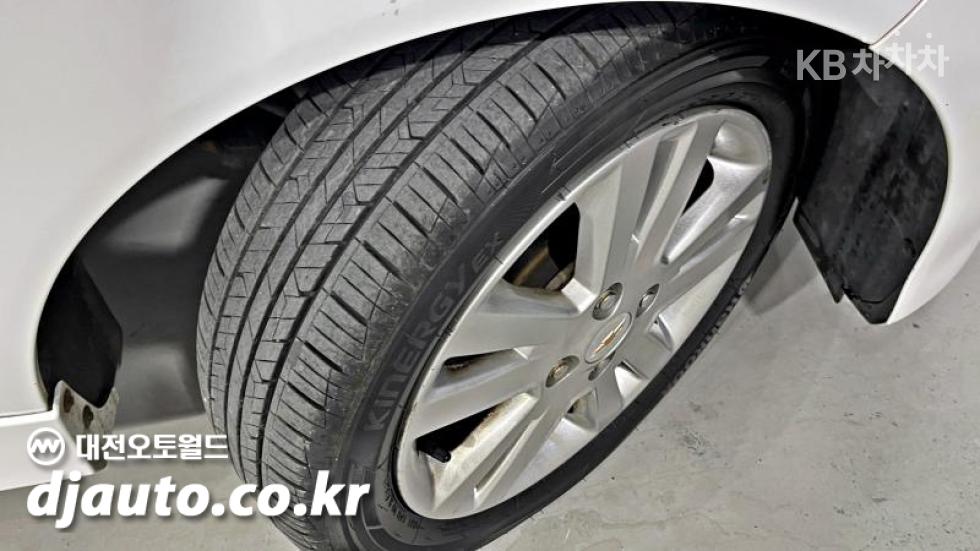 Chevrolet Spark — miniaturë 18