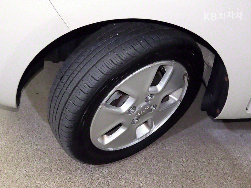 2012 - kia ray