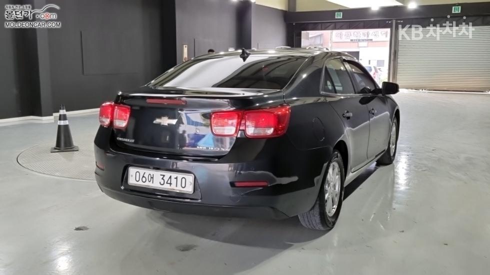 Chevrolet Malibu — miniaturë 2