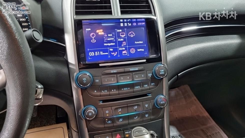 Chevrolet Malibu — miniaturë 12