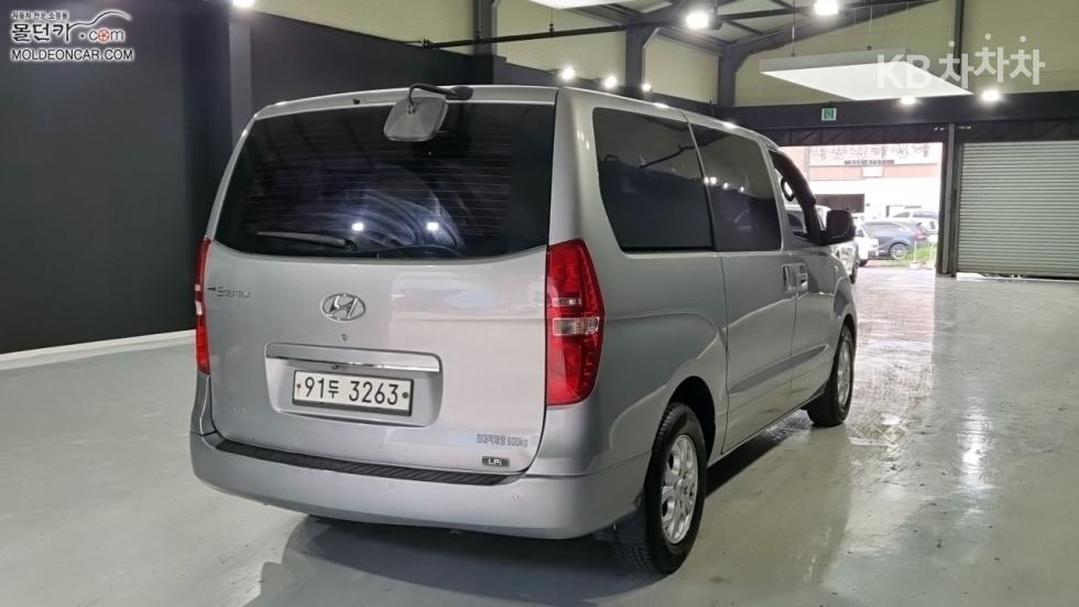 Hyundai Starex — miniaturë 2
