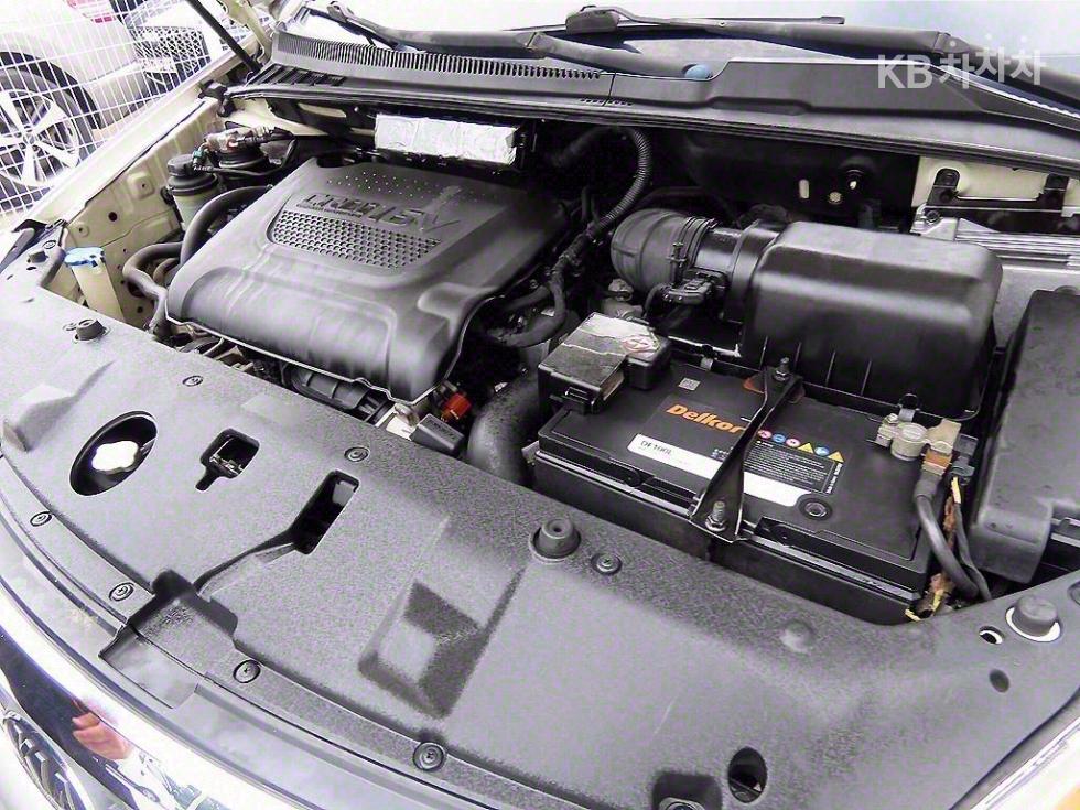 2012 - kia carnival