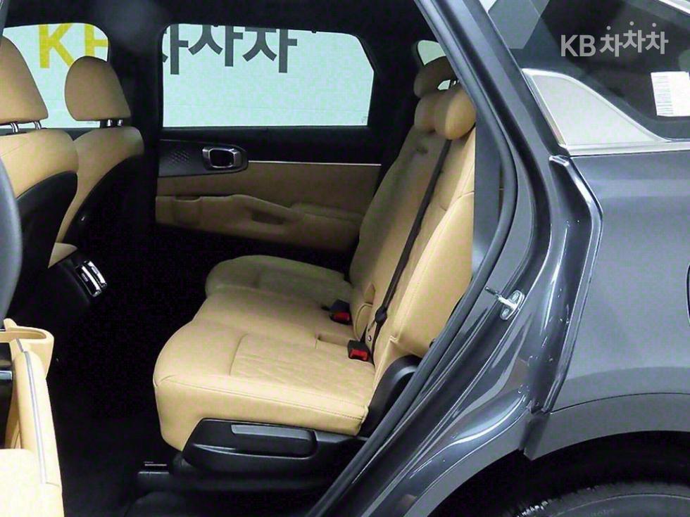2023 - kia sorento