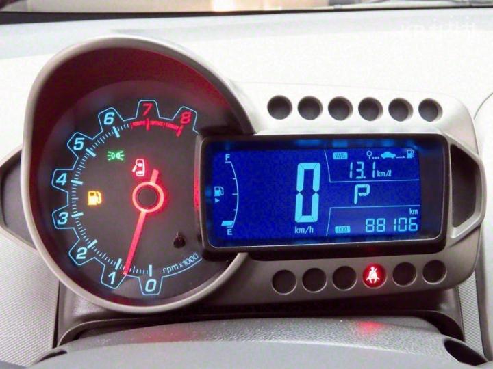 Chevrolet Aveo L Regular 7