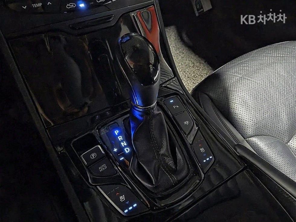 Hyundai Grandeur — miniaturë 13