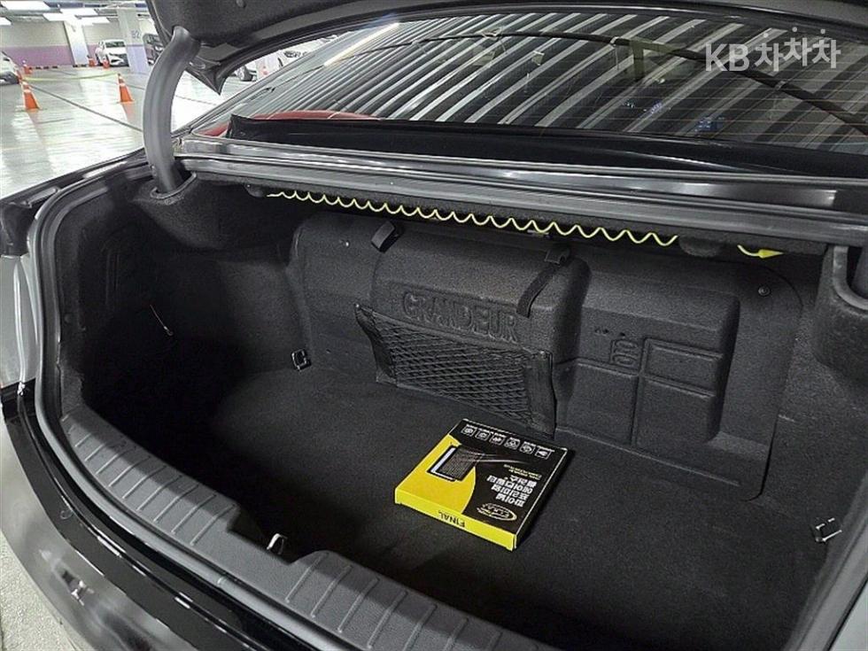Hyundai Grandeur — miniaturë 18
