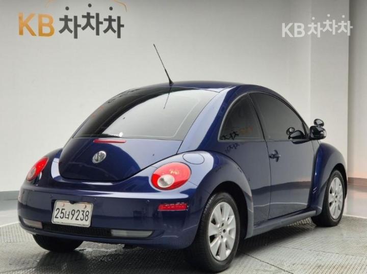 Volkswagen Beetle New DELUXE 2.0 4
