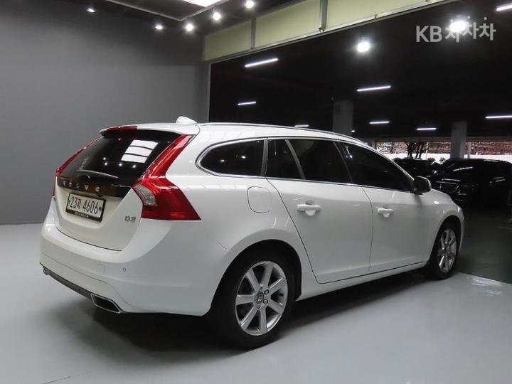 Volvo V60 D3 5