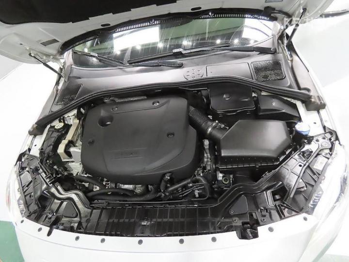 Volvo V60 D3 8