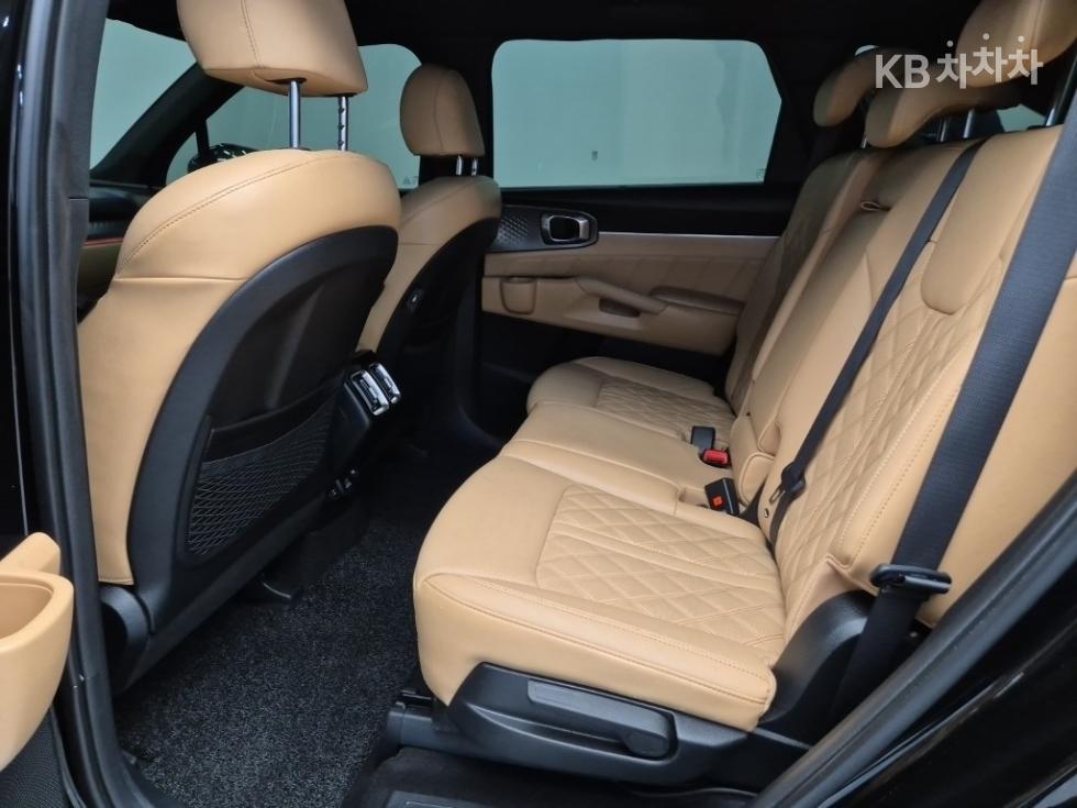 2023 - kia sorento