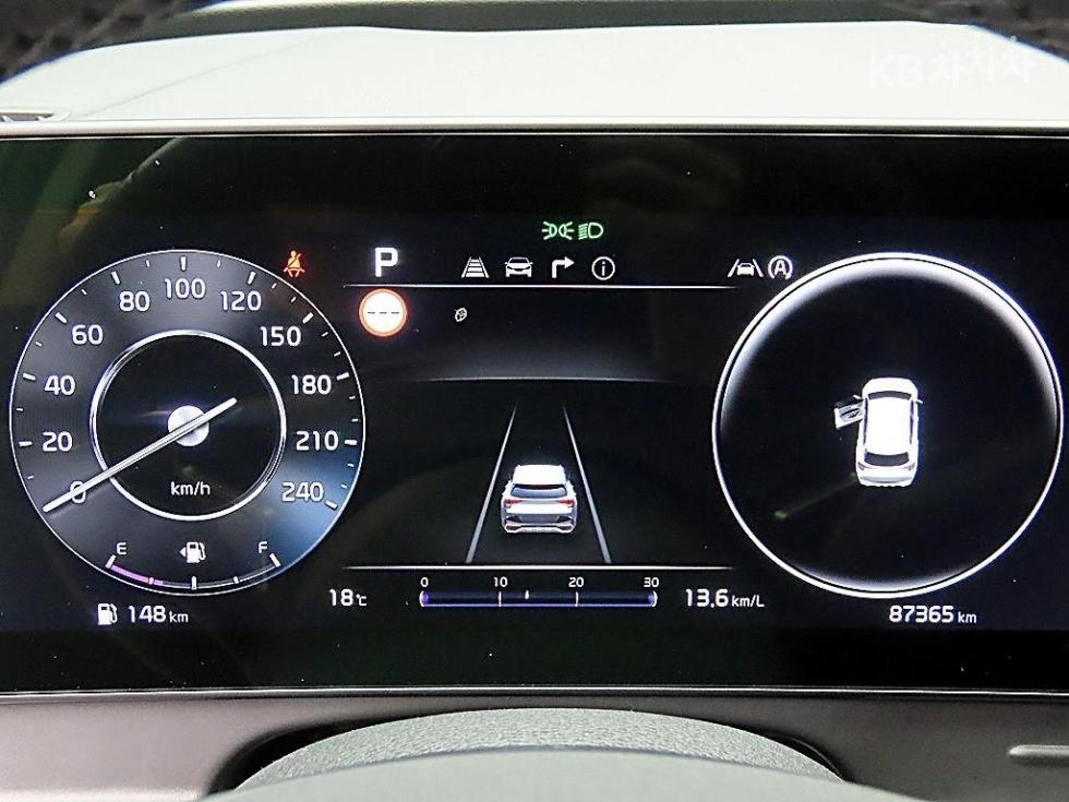 2022 - kia sportage