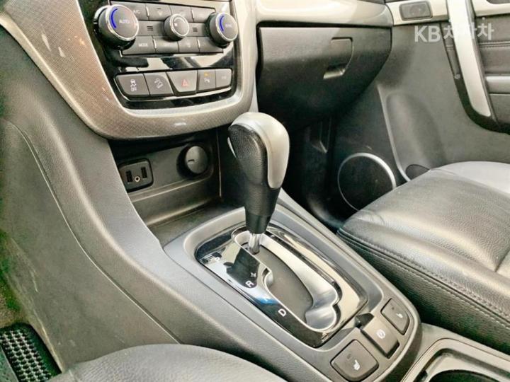 Chevrolet Captiva New 2.0 LTZ 10