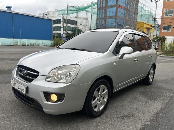 Kia Carens New 2.0 LPI GLX Top Model