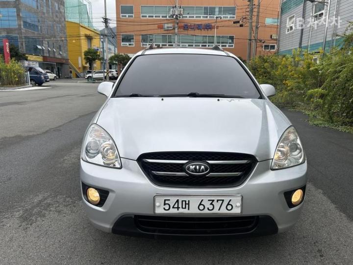 Kia Carens New 2.0 LPI GLX Top Model 3