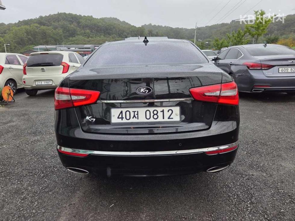 2013 - kia k7