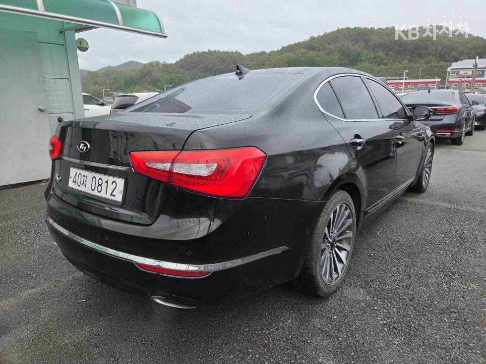 2013 - kia k7