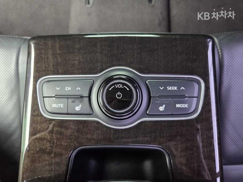 2013 - kia k7