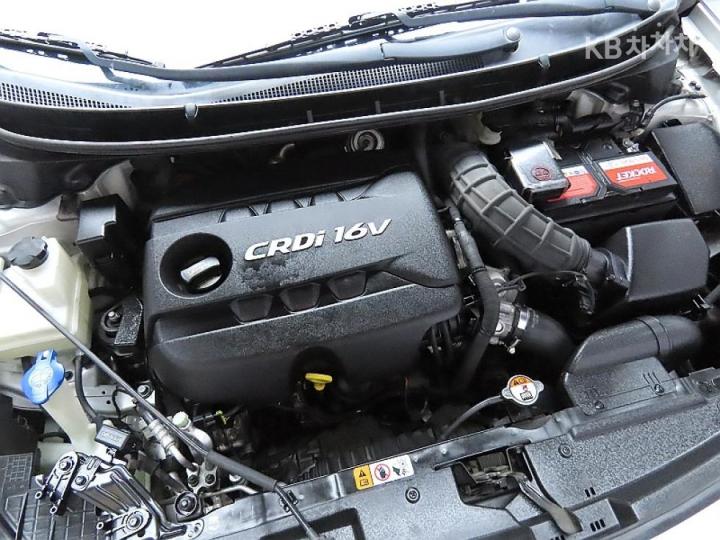 Hyundai i30 New 1.6 VGT Unique 8