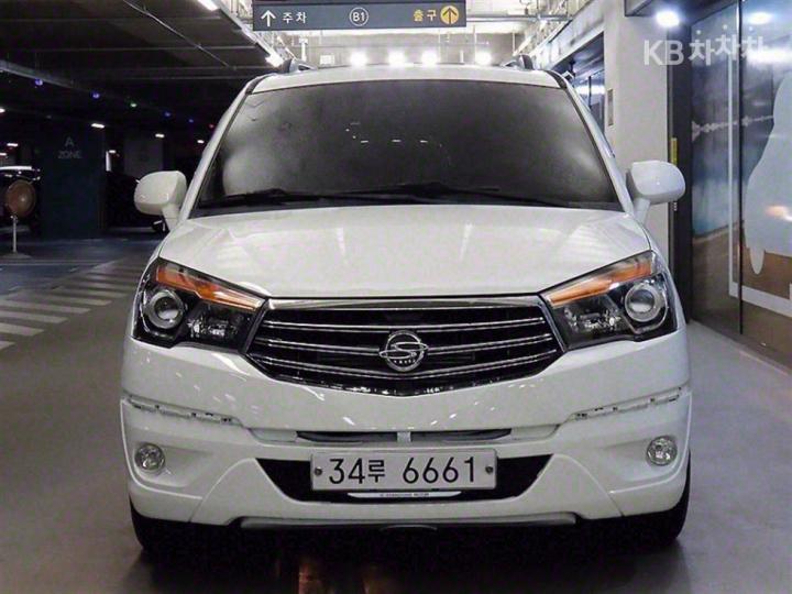 KG Mobility (Ssangyong) Korando Turismo 4WD GT 3