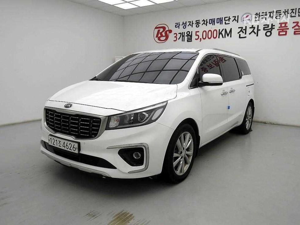 2019 - kia carnival