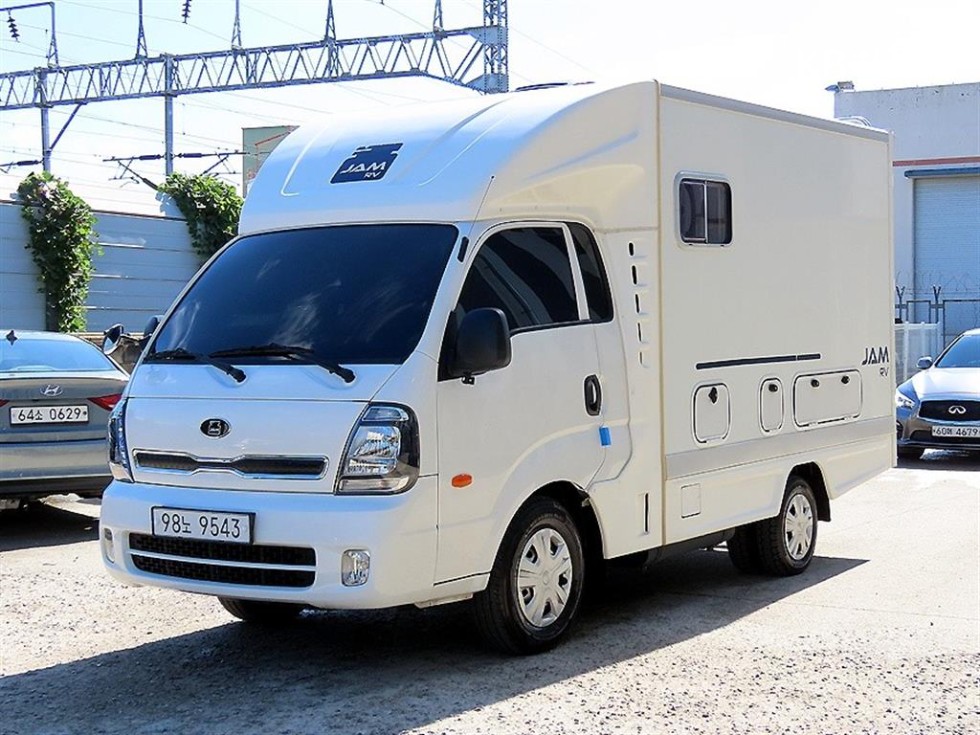 2020 - kia bongo iii