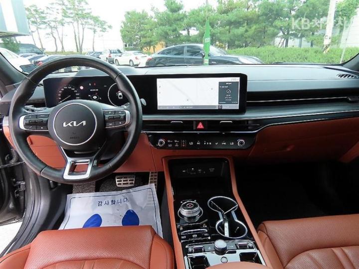 Kia K5 2.0 Gasoline Signature 8
