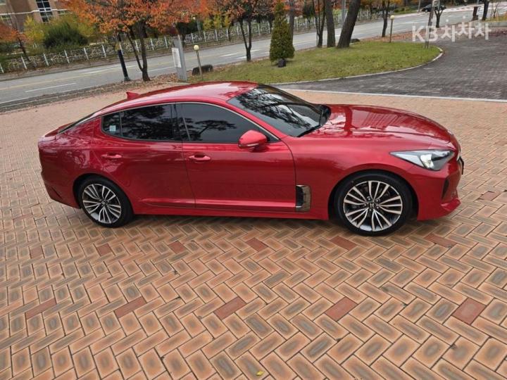 Kia Stinger 2.0 Turbo 4WD Prime 5