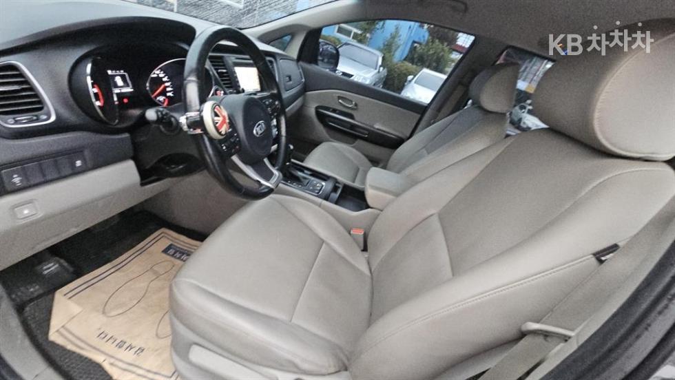 2016 - kia carnival