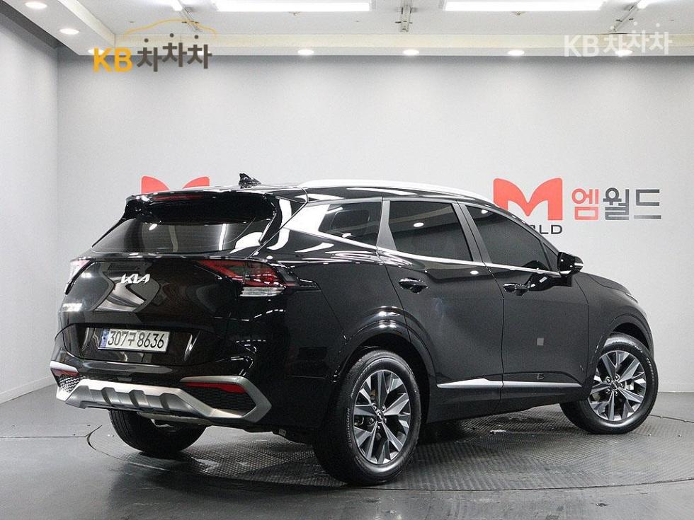2023 - kia sportage
