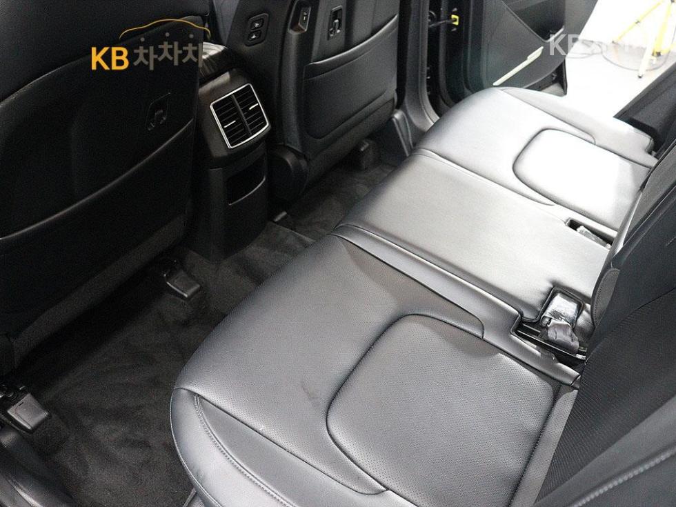 2023 - kia sportage