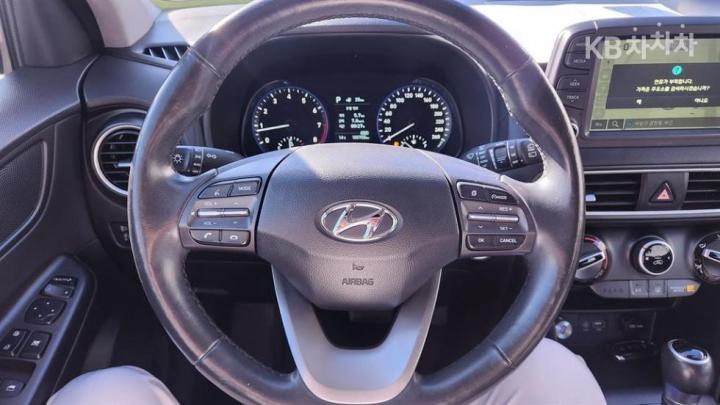 Hyundai Kona 1.6 Turbo Modern Tech 6
