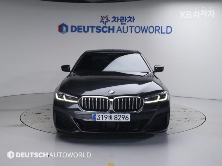 BMW 5 Series All New G30 520i M Sport — фото 3