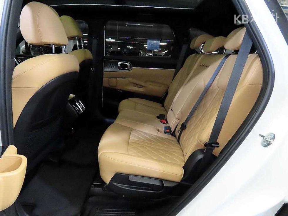 2023 - kia sorento
