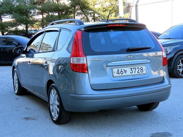 Hyundai i30 i30cw 1.6 VVT Luxury 4