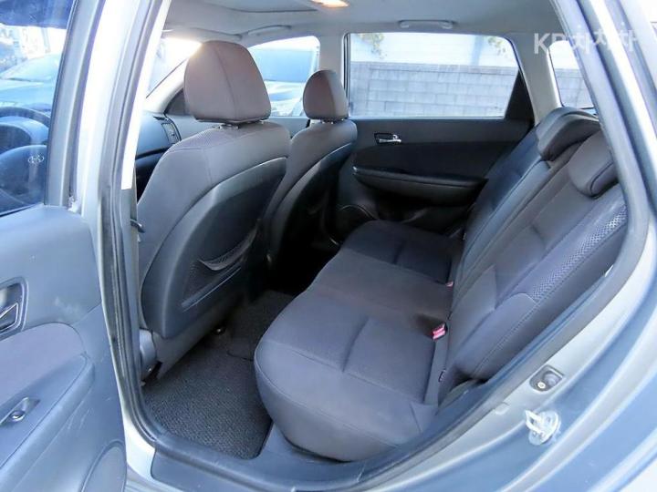 Hyundai i30 i30cw 1.6 VVT Luxury 7