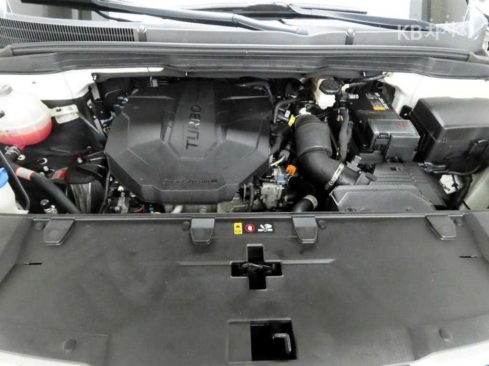 2022 - kia carnival