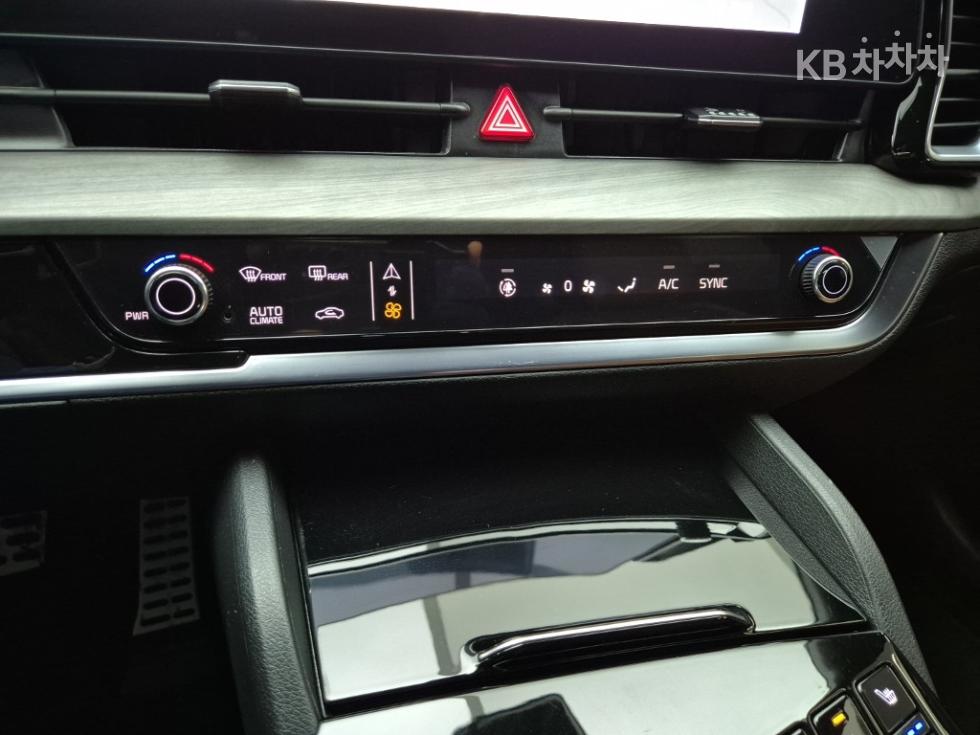 2024 - kia sportage