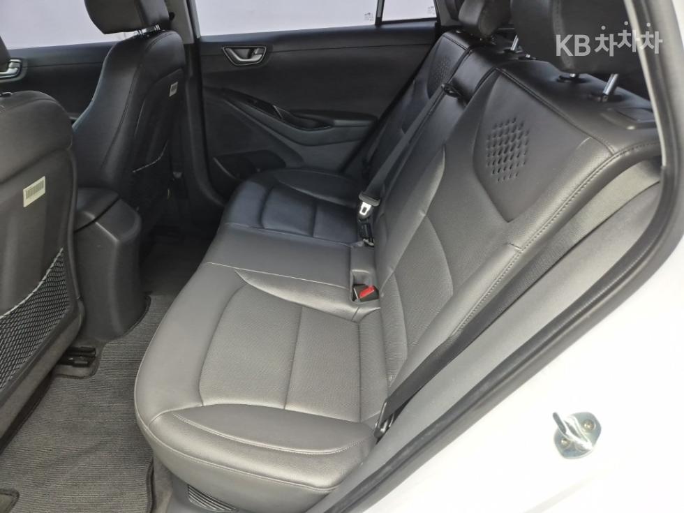 2020 - hyundai ioniq
