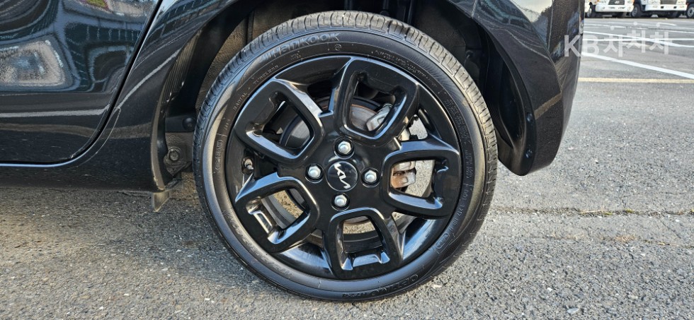 2022 - kia ray