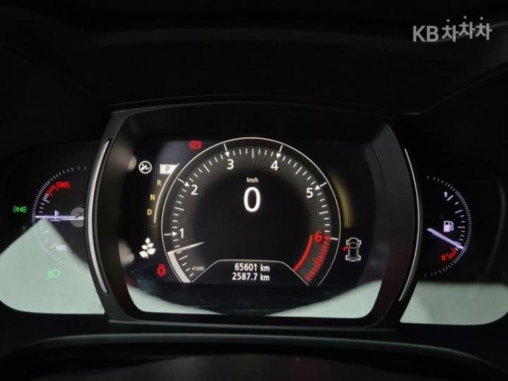 Renault QM6 2.0 LPe 2WD LE 7