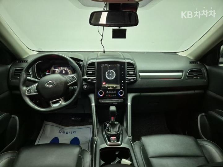 Renault QM6 2.0 LPe 2WD LE 8