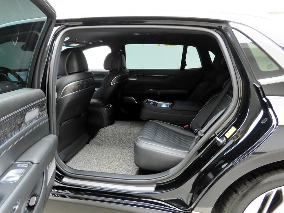 Genesis G90 — miniaturë 13